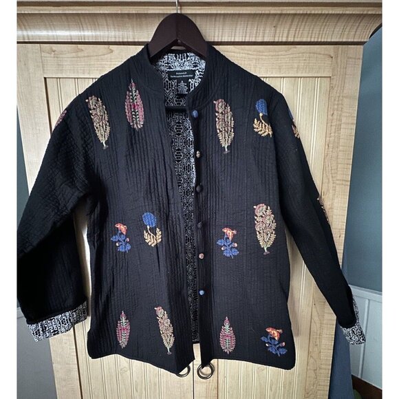 Metropolitan Museum of Art Black Floral Quilted Art To Wear Light Jacket - Small - Picture 2 of 6